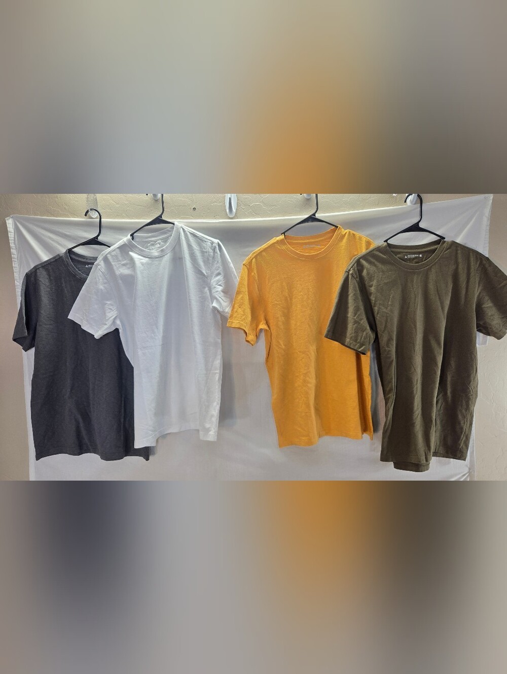 Lot of 4 American Giant Men's Medium Short Sleeve Shirts NWOT